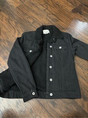 Sky and Sparrow Black Sherpa-Lined Jacket